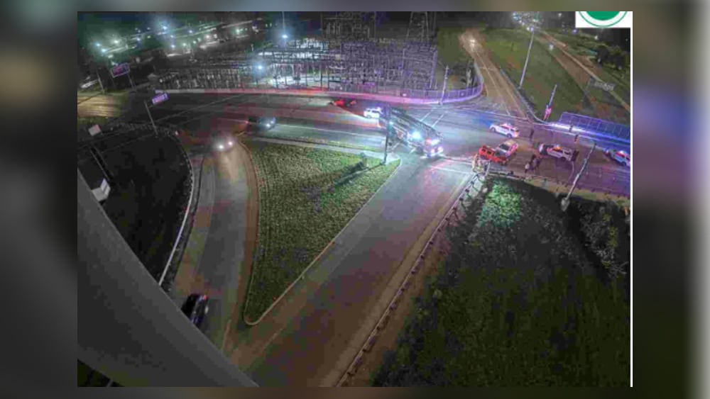 Two People Possibly Injured in Crash Near U.S. 35 On-Ramp in Dayton
