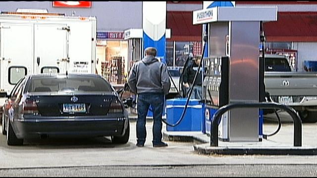 Ohio Lawmakers Consider Gas Tax Suspension Amid High Prices