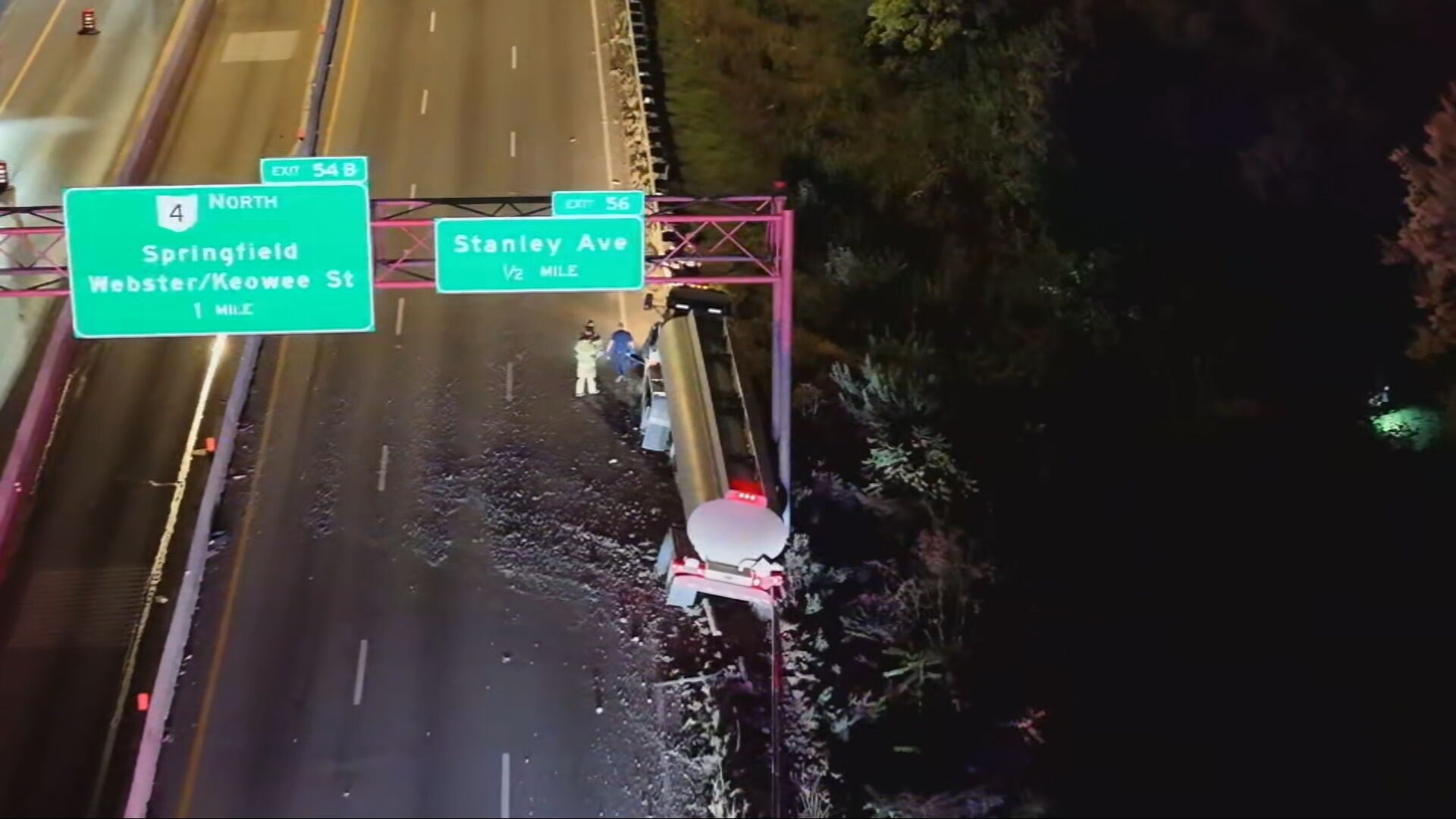 Semi-Truck Crash Closes Southbound I-75 at Wagner Ford Road