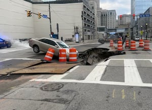 Large sinkhole nearly swallows car in Ohio city – WHIO TV 7 and