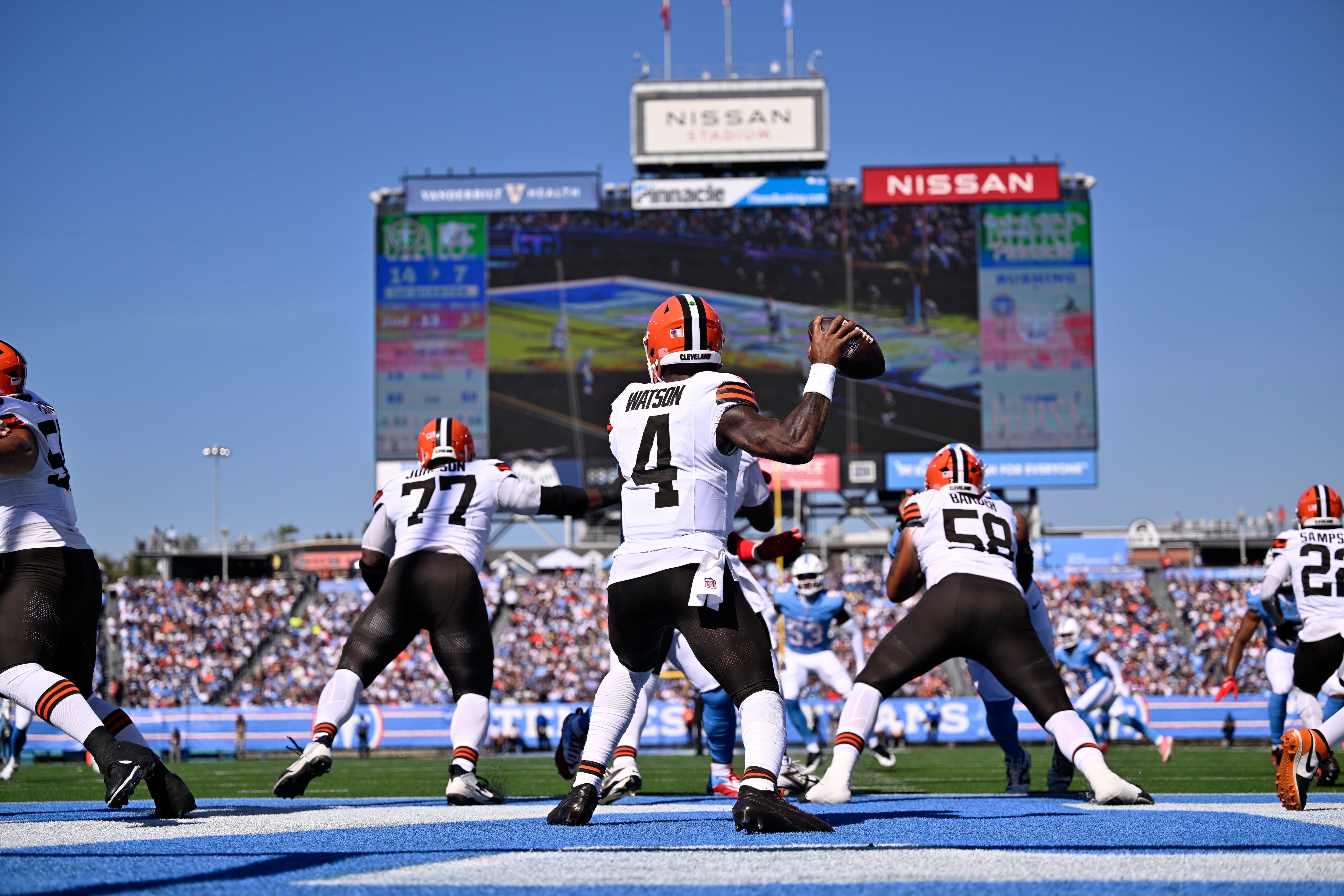 Watson Leads Browns to 27-24 Win Over Titans in Nashville
