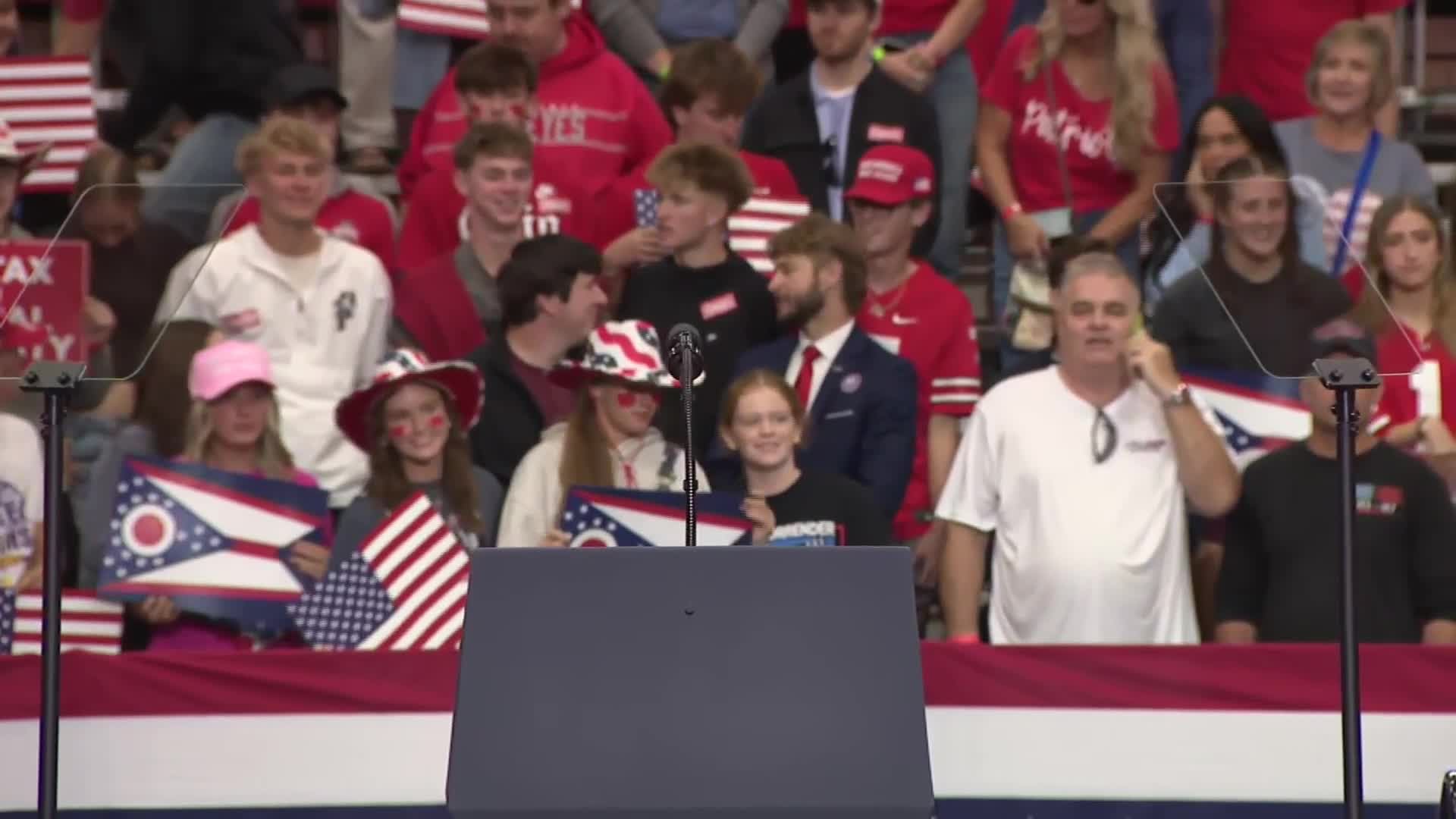 President Trump Arrives in Ohio for Campaign Event