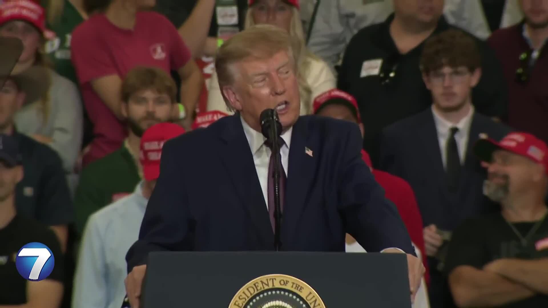 Trump Holds Rally at Ohio University’s Chillicothe Campus